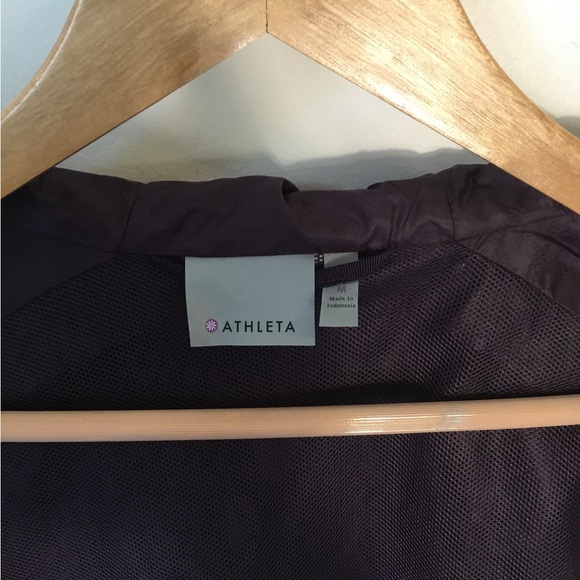 Athleta Women's Mid Length Downpour Hooded Jacket - Picture 6 of 8